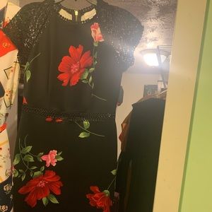NWT Bisou Bisou Michele Bohbot Floral Midi Form Fitting Dress